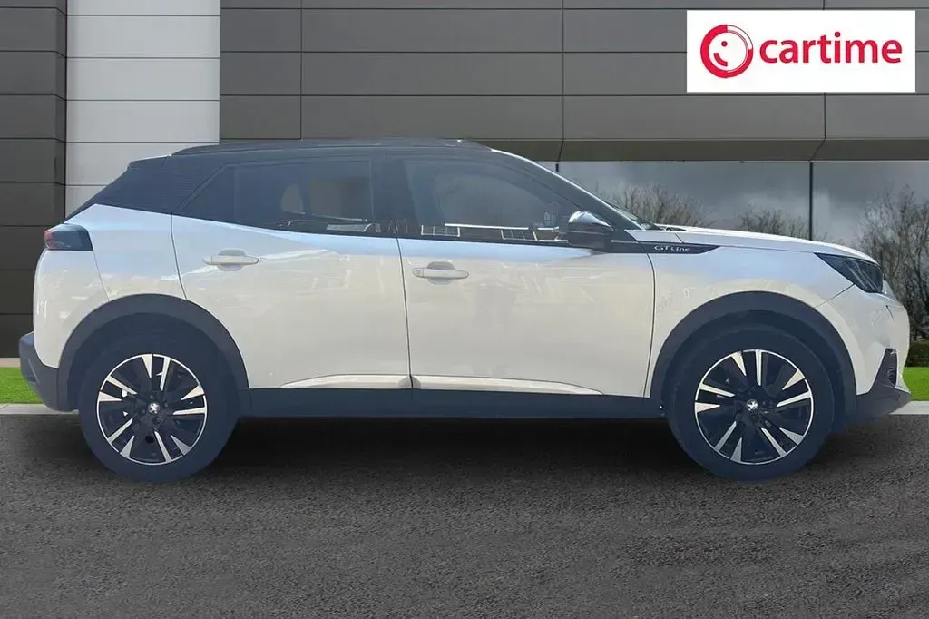 Used Peugeot 2008 GT-line 130 HP (95 kW) 2020 White SUV