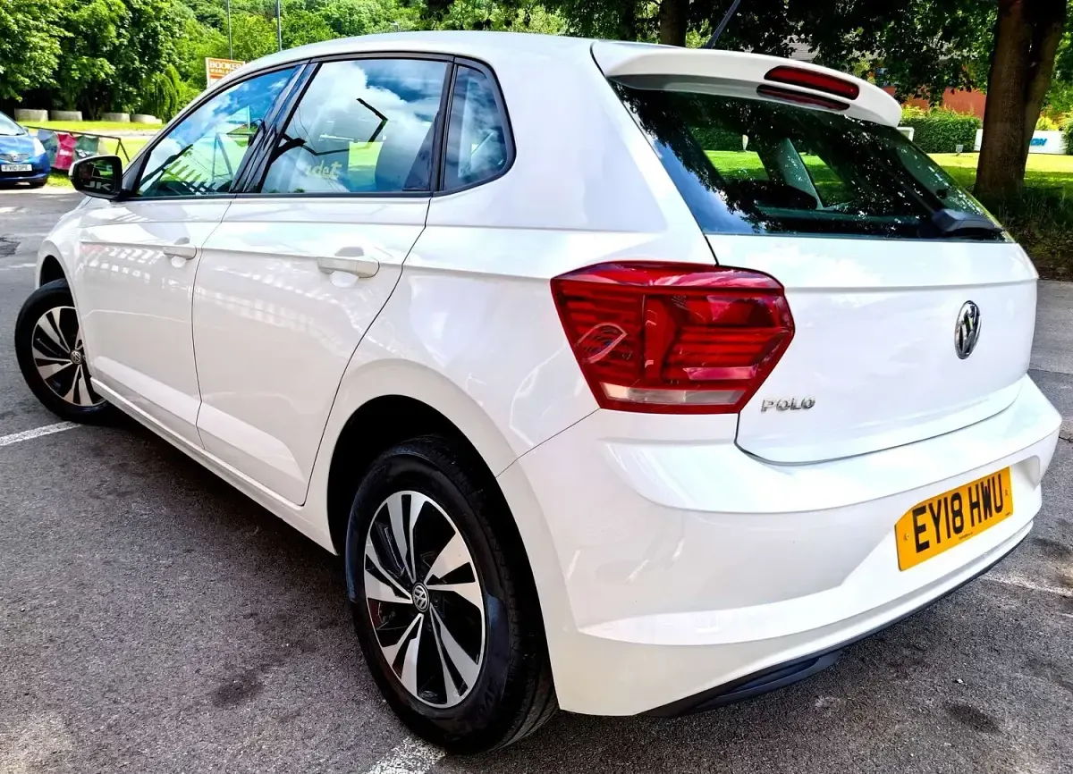 Used VW Polo SE 95 HP (69 kW) 2018 White Hatchback