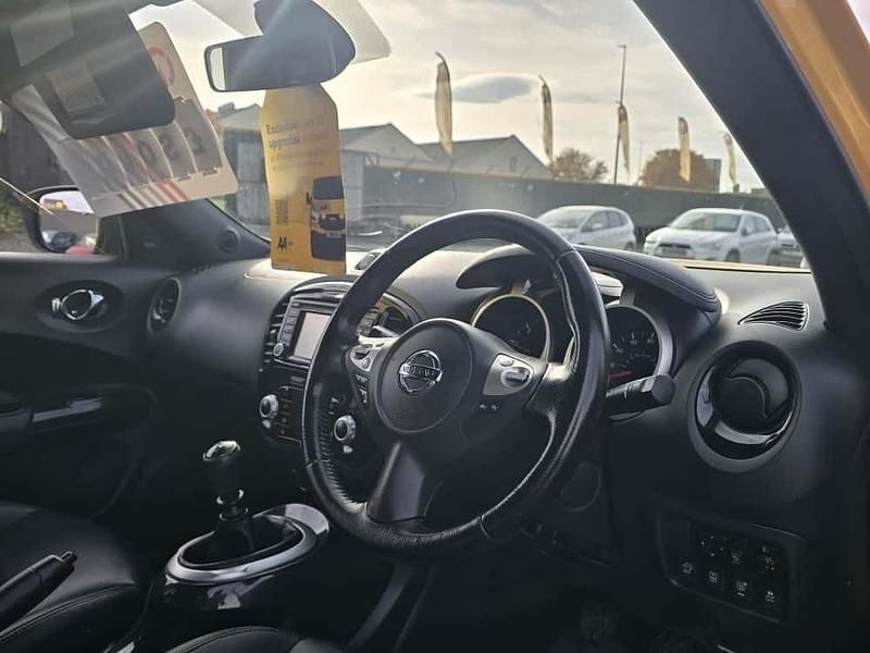 Used Nissan Juke Tekna 110 HP (80 kW) 2016 Yellow SUV