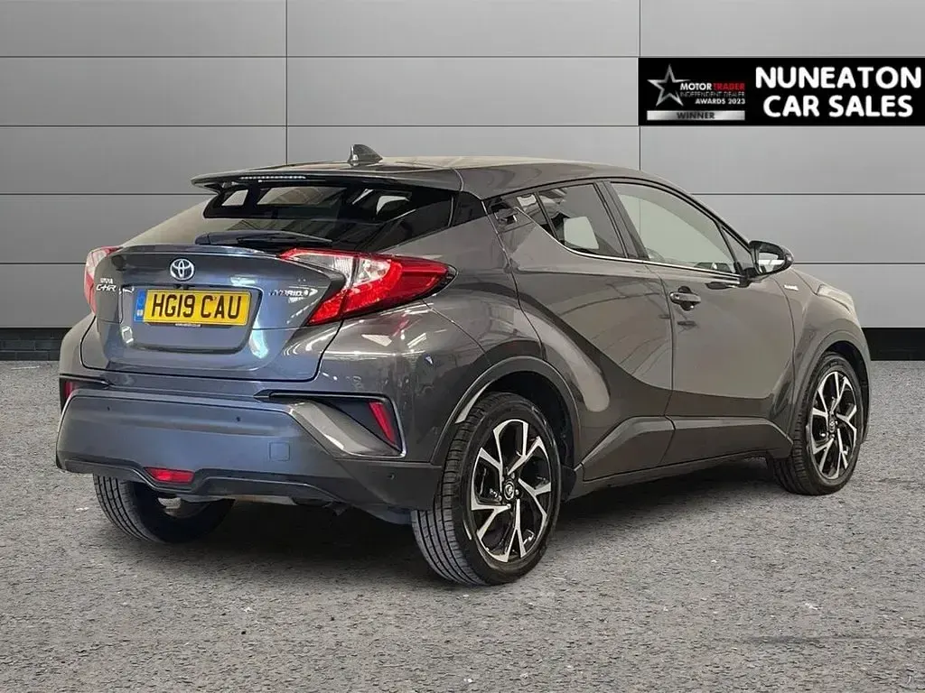 Used Toyota C-HR Design 122 HP (89 kW) 2019 Grey SUV
