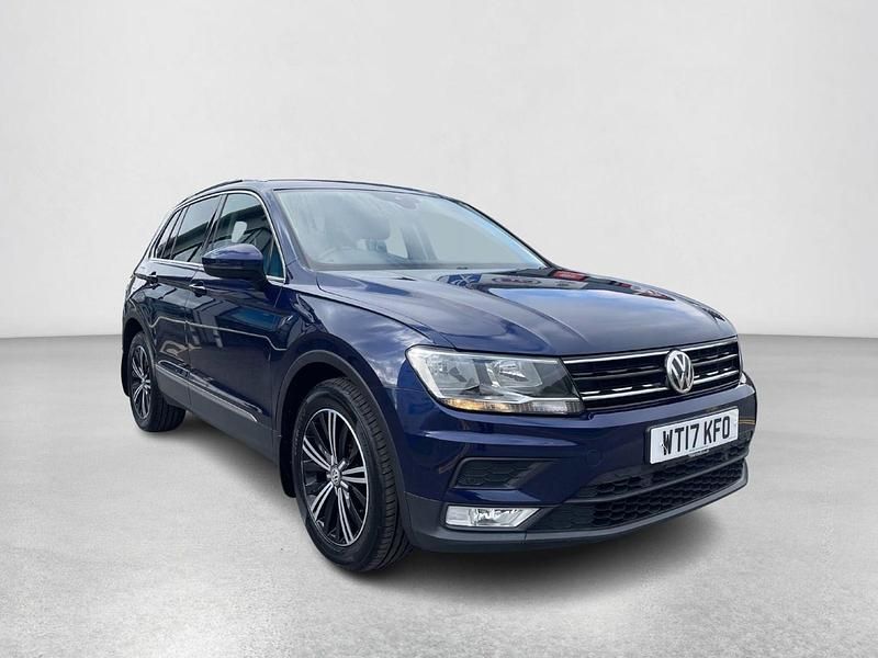 Blue Used 2017 VW Tiguan SE SUV | £12,498 (Fair price) - Image 1/4