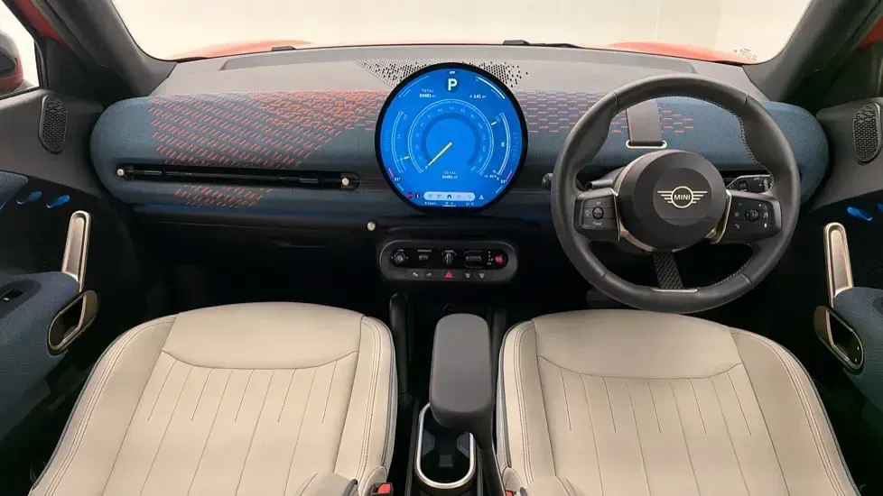 Używany Mini Aceman 133 kW (181 KM) 2025 Czerwony SUV