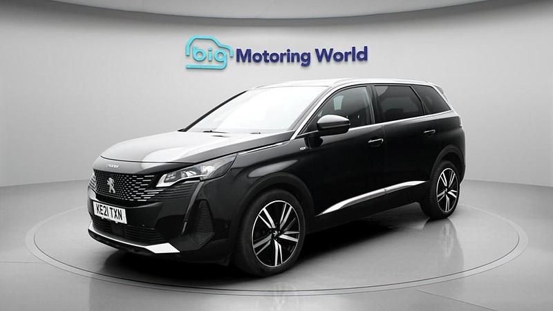 Used Peugeot 5008 Premium 130 HP (95 kW) 2021 Black SUV