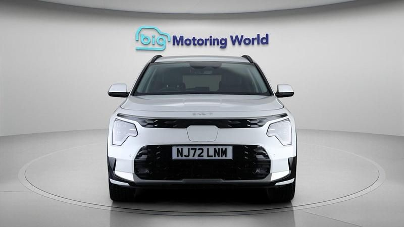 Used Kia e-Niro 2023 White SUV