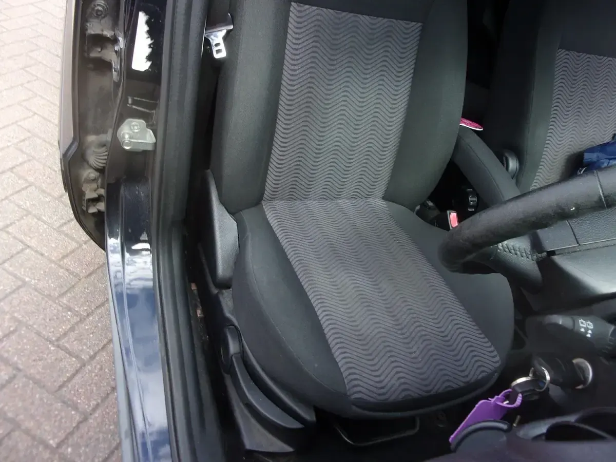 Used Ford Fusion 101 HP (74 kW) 2008 Black Hatchback
