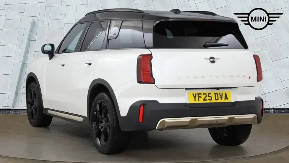 Używany Mini Countryman 215 KM (158 kW) 2025 Biały SUV