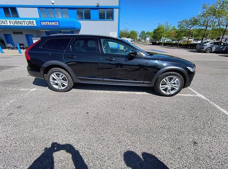 Used Volvo V90 CC 2017 Black Estate