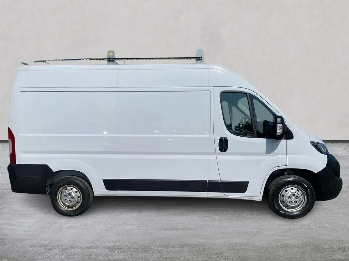 Used Peugeot Boxer S 2022 White Van