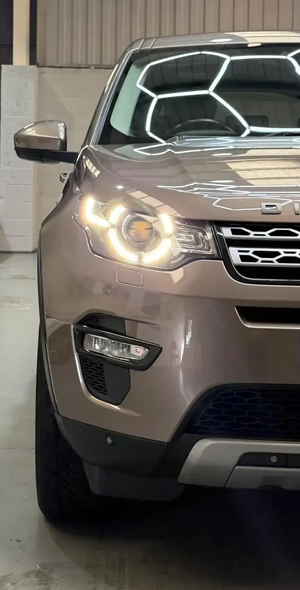 Used Land Rover Discovery 5 HSE 2017 Brown SUV