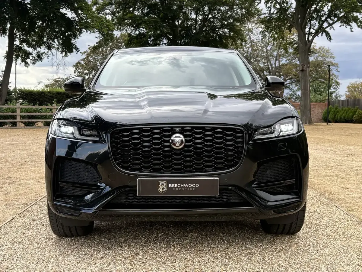 Used Jaguar F-Pace 246 HP (180 kW) 2021 Black SUV
