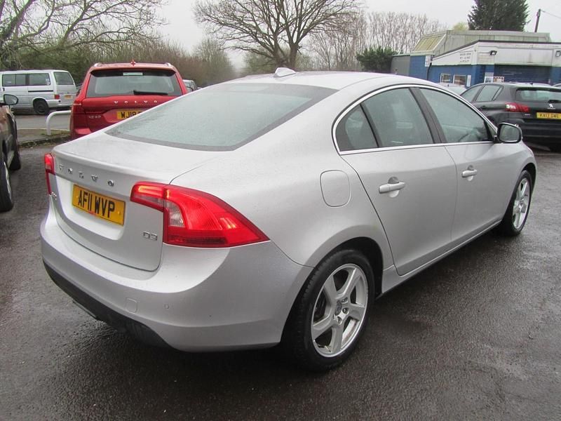 Used Volvo S60 SE Lux 2011 Silver Sedan