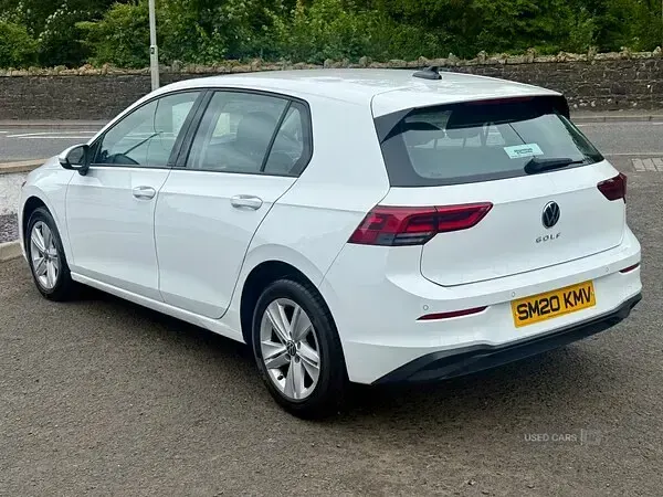 Used VW Golf VII Life 130 HP (95 kW) 2020 White Hatchback