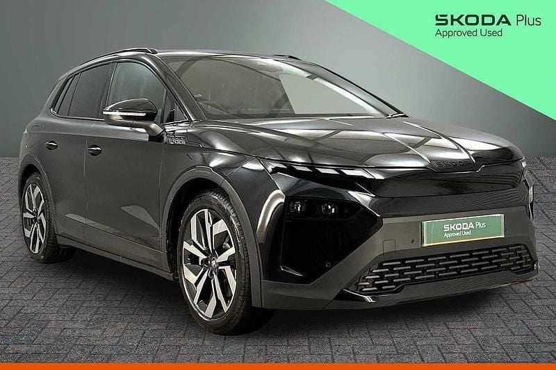 Black magic pearl effect New 2025 Skoda Elroq SportLine SUV | £35,250 (Fair price) - Image 1/4