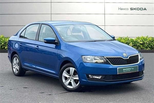 Race blue metallic Used 2017 Skoda Rapid SE Hatchback | £7,295 (Good price) - Image 1/4