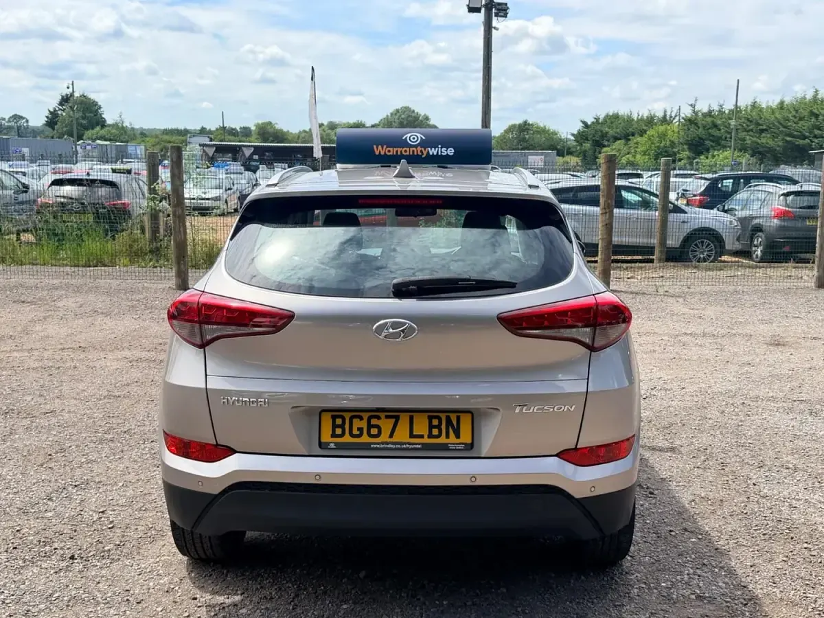 Used Hyundai Tucson SE 177 HP (130 kW) 2017 Beige SUV
