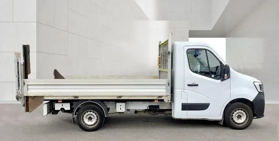 Used Renault Master Business 2022 White MPV