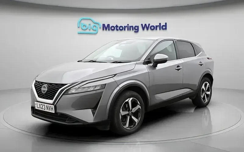 Used Nissan Qashqai N-Connecta 140 HP (102 kW) 2023 Grey SUV