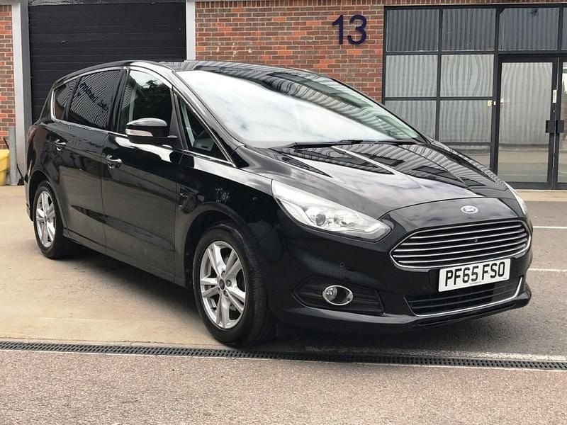 Used Ford S-MAX Titanium 150 HP (110 kW) 2015 Black MPV