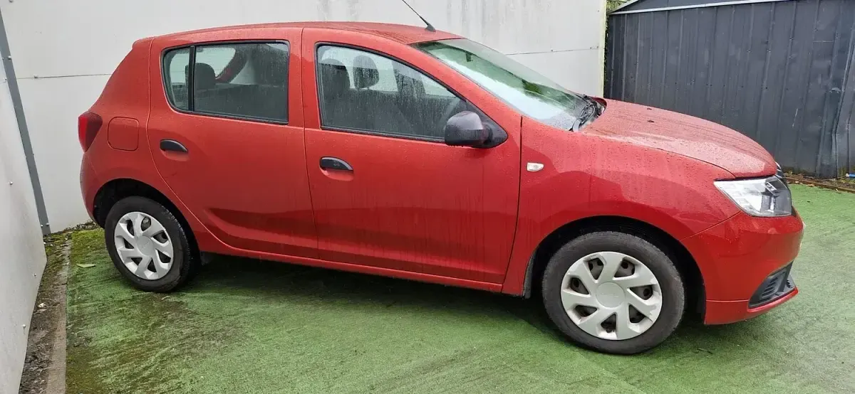 Used Dacia Sandero Ambiance 2018 Red Hatchback