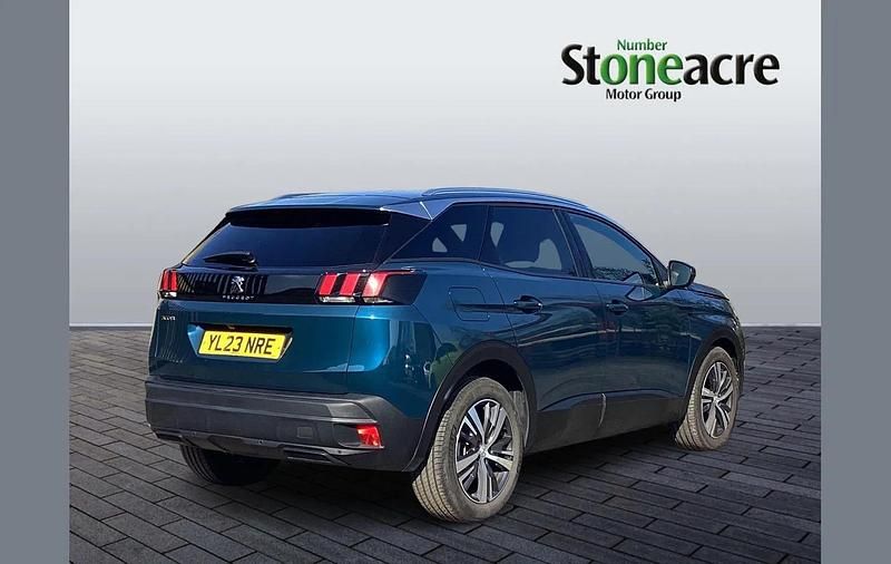 Used Peugeot 3008 Active+ 131 HP (96 kW) 2023 Blue SUV