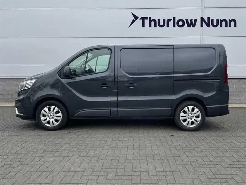 Used Renault Trafic 130 HP (95 kW) 2023 Grey