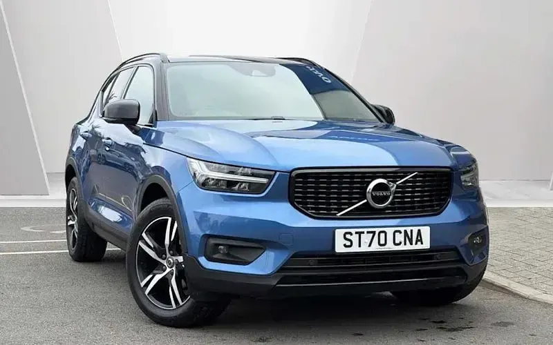 Used Volvo XC40 R-Design 163 HP (119 kW) 2020 SUV