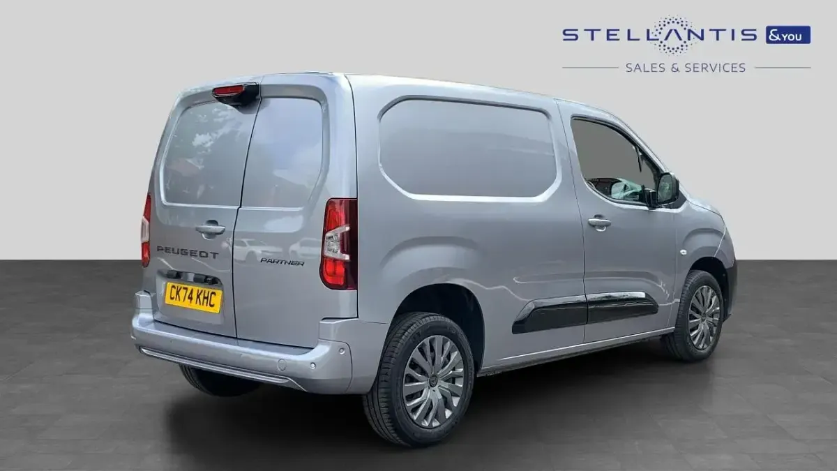 Used Peugeot Partner S 129 HP (94 kW) 2024 Grey MPV