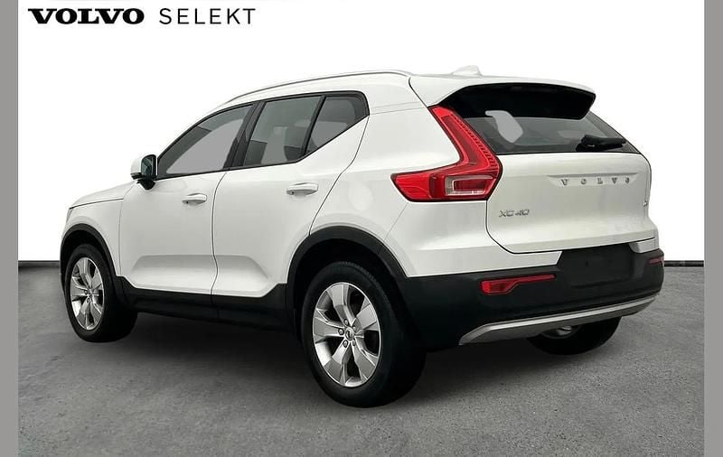 Used Volvo XC40 Momentum 150 HP (110 kW) 2018 White SUV