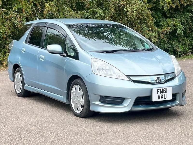 Silver Used 2011 Honda Shuttle Hybrid MPV | £5,499 - Image 1/4