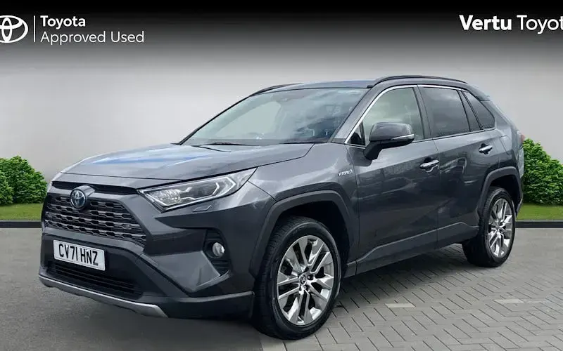 Second-hand Toyota RAV4 218 CP (160 kW) 2025 SUV