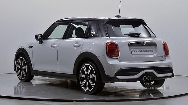 Used Mini Cooper S Exclusive 176 HP (129 kW) 2021 Silver Hatchback