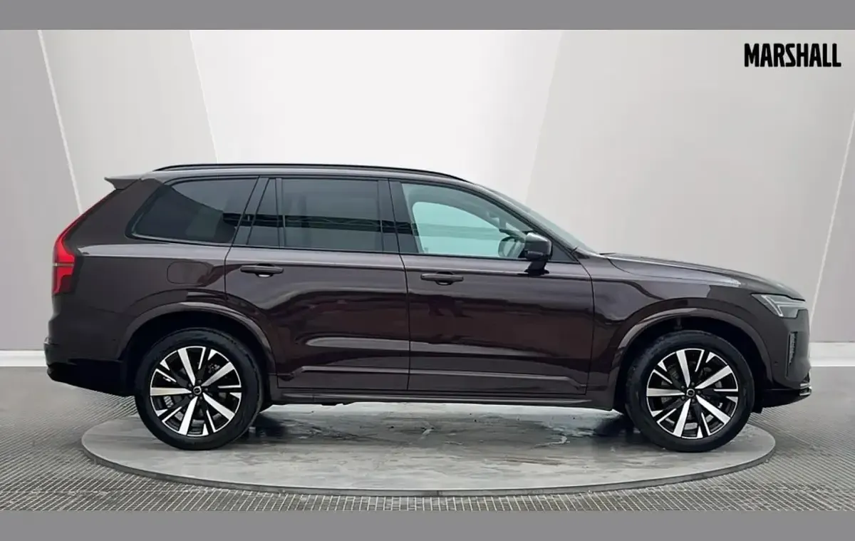 Used Volvo XC90 Plus 247 HP (181 kW) 2025 Red SUV