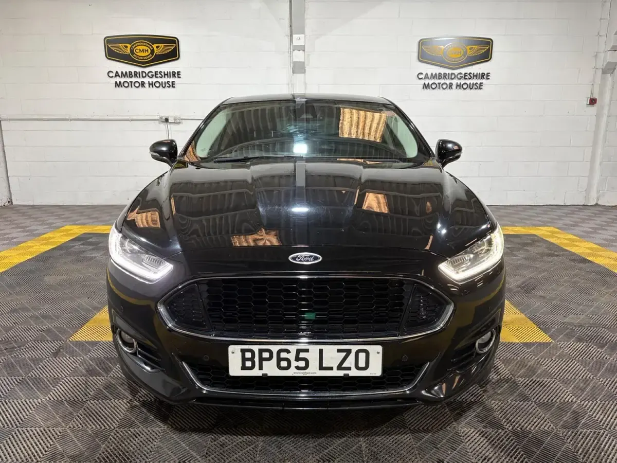 Used Ford Mondeo Titanium 180 HP (132 kW) 2016 Black Hatchback