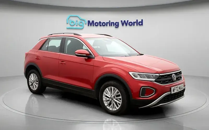 Begagnad VW T-Roc S 110 HK (80 kW) 2023 Röd SUV