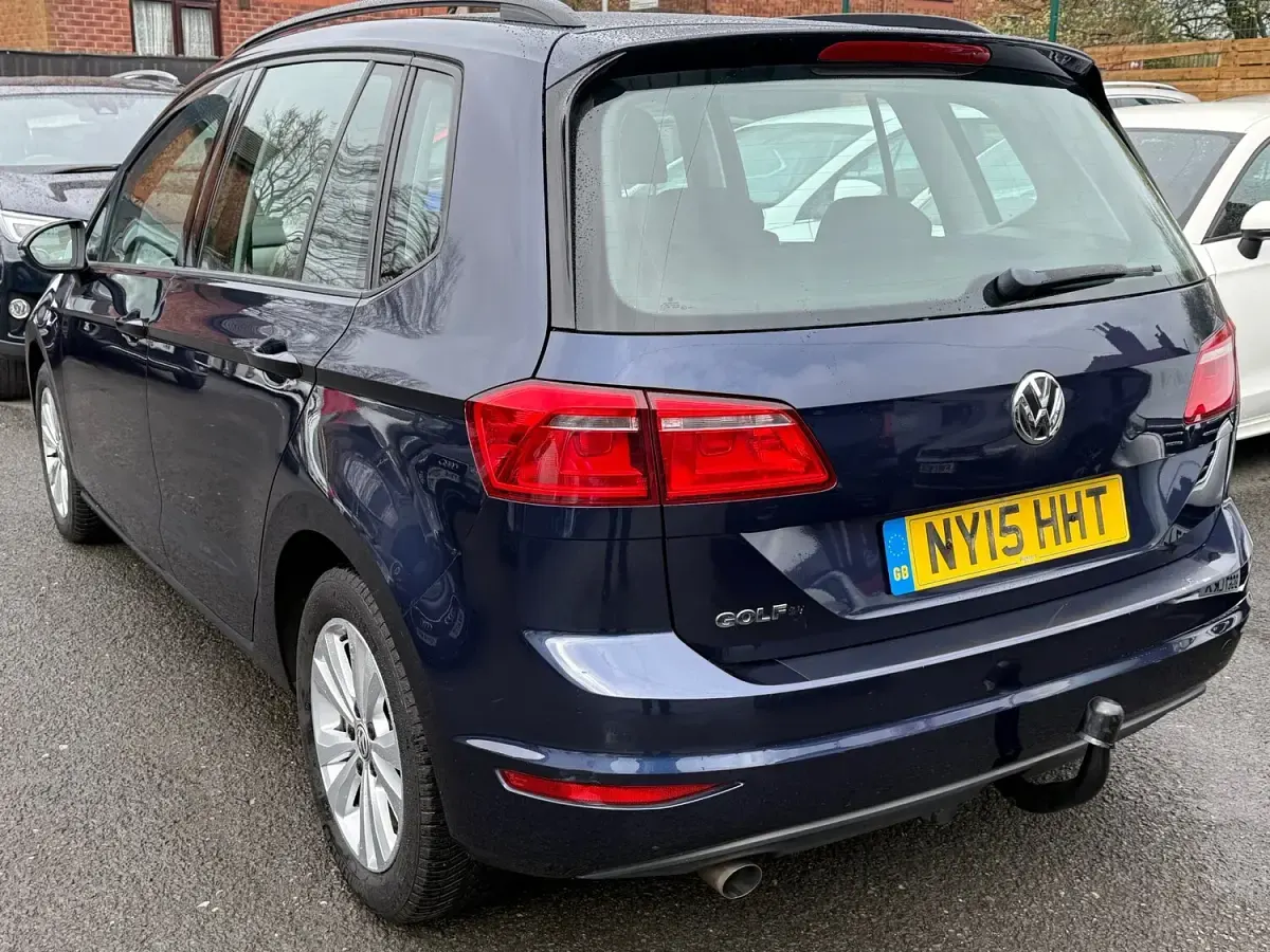 Used VW Golf Sportsvan SE 110 HP (80 kW) 2015 Blue MPV