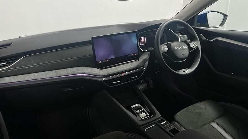 Used Skoda Octavia SE L 150 HP (110 kW) 2025 Blue Estate