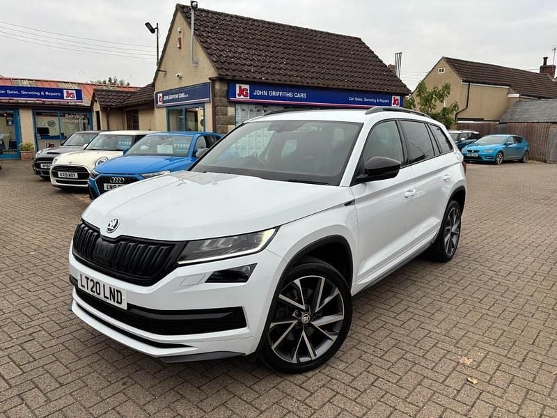 White Used 2020 Skoda Kodiaq SportLine SUV | £20,999 (Good price) - Image 1/4