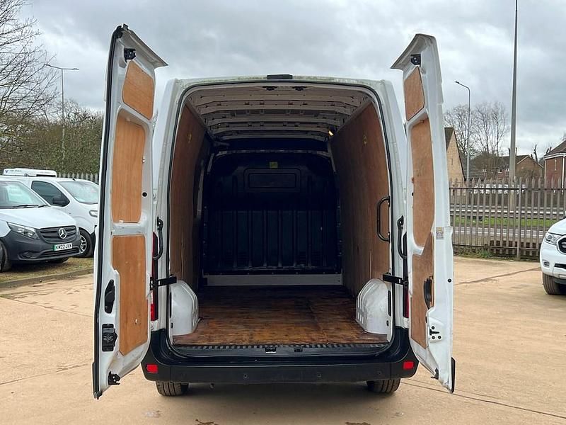 Used Renault Master Business 2021 White Van