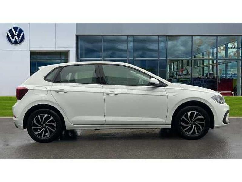 Used VW Polo Life 95 HP (69 kW) 2025 White Hatchback