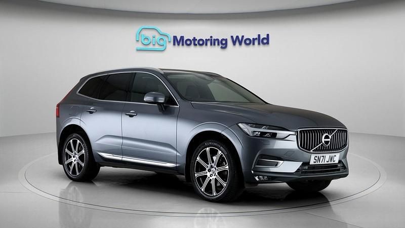 Used Volvo XC60 Inscription 247 HP (181 kW) 2021 Grey SUV