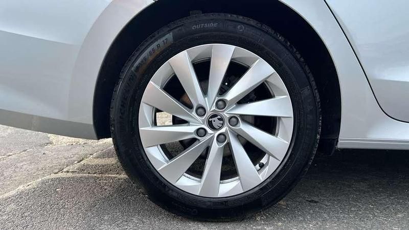 Used Skoda Octavia SE L 150 HP (110 kW) 2025 Silver Hatchback