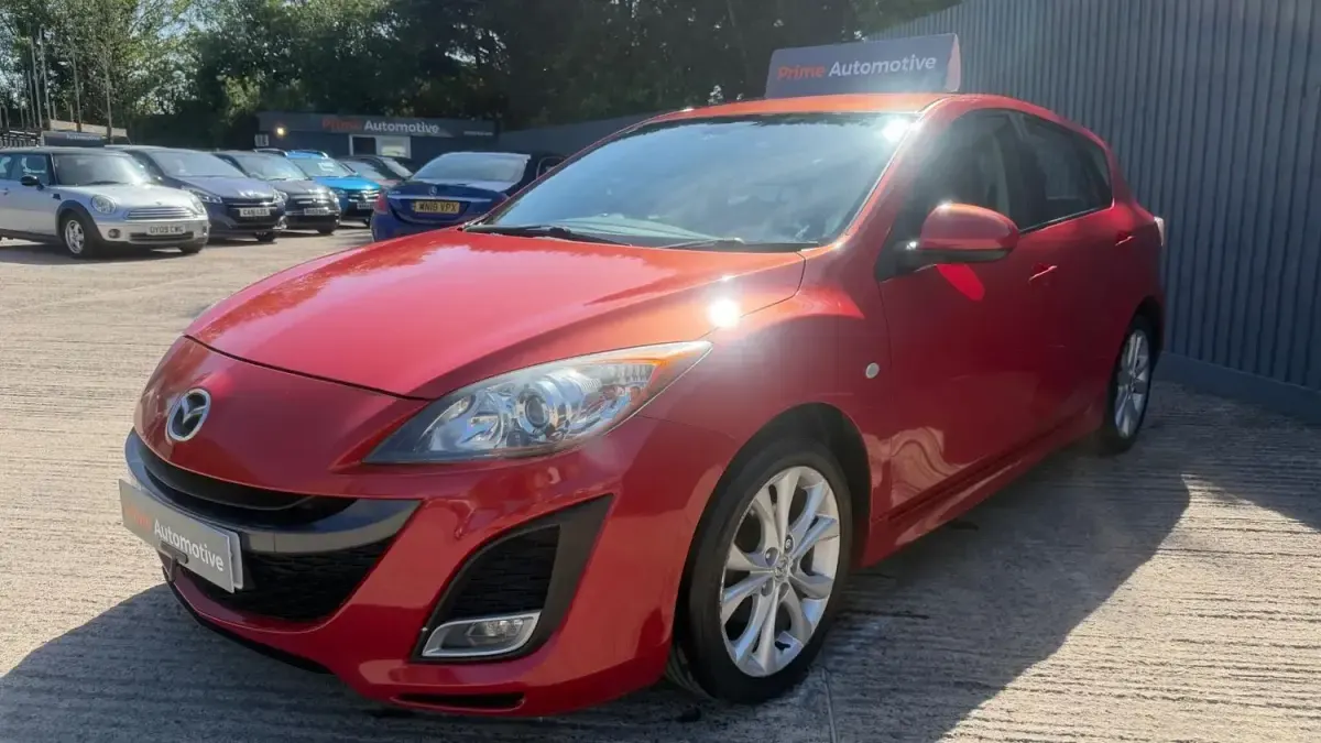 Käytetty Mazda 3 105 HP (77 kW) 2011 Punainen Viistoperä