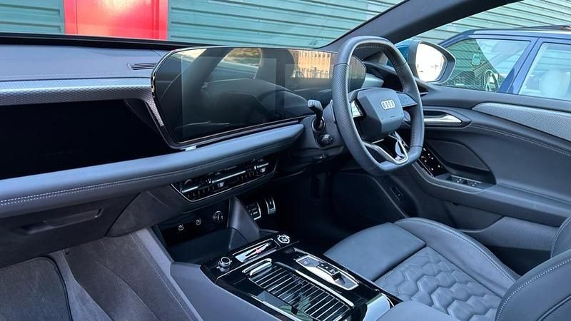 Used Audi A6 e-tron S-Line 210 kW (286 HP) 2025 Blue Estate