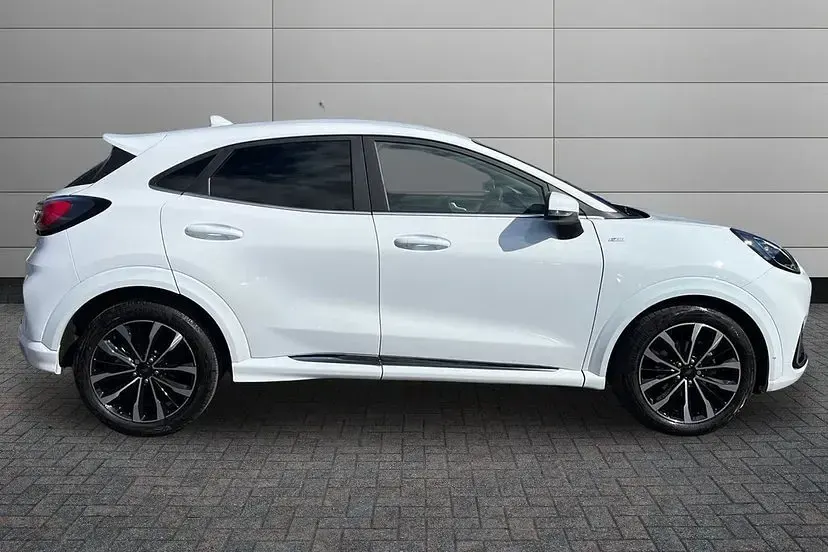 Used Ford Puma ST-Line 155 HP (114 kW) 2023 White SUV