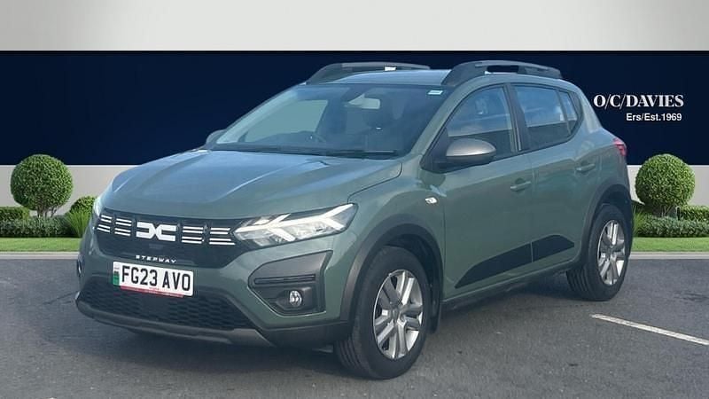 Used Dacia Sandero Expression 90 HP (66 kW) 2023 Green Hatchback