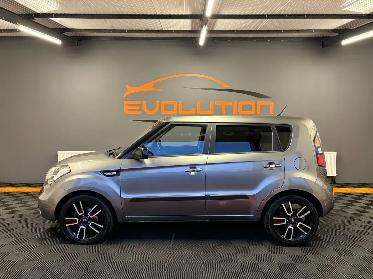 Used Kia Soul 126 HP (92 kW) 2011 Silver SUV
