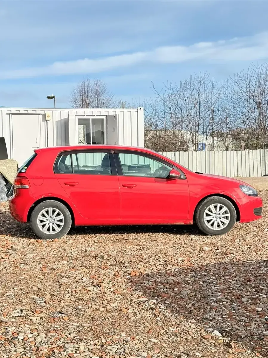 Second-hand VW Golf VII Trendline 2013 Roșu Hatchback