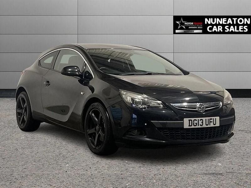 Black Used 2013 Vauxhall Astra GTC SRi Hatchback | £3,800 (Good price) - Image 1/4