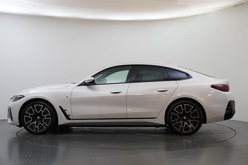 Nuevo BMW i4 M Sport 246 kW (335 CV) 2025 Blanco Berlina