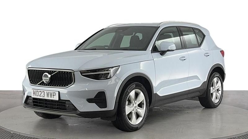Blue Used 2023 Volvo XC40 Core SUV | £26,420 (Good price) - Image 1/4
